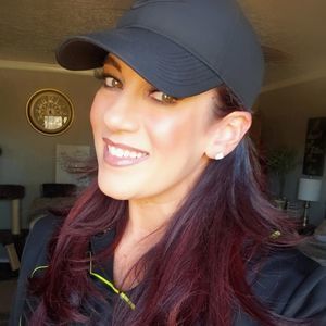 Meet your Posher, Carie